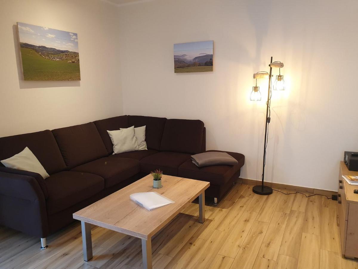 Ferienwohnungen Am Aeppelsberg Volkesfeld Екстериор снимка