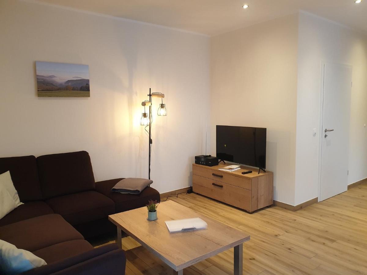 Ferienwohnungen Am Aeppelsberg Volkesfeld Екстериор снимка